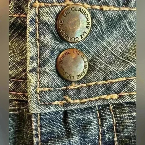 Liz Claiborne Size 10 Women’s Jeans/Capris. - Picture 8 of 10